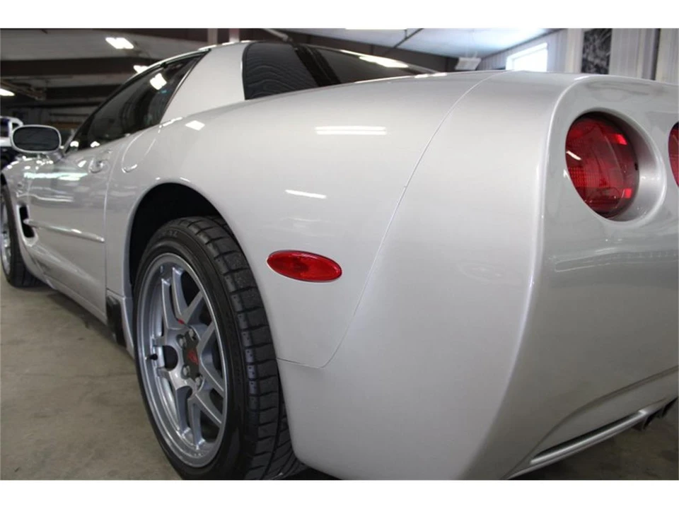2001 Chevrolet Corvette C5 Z06 - Image 12 of 31