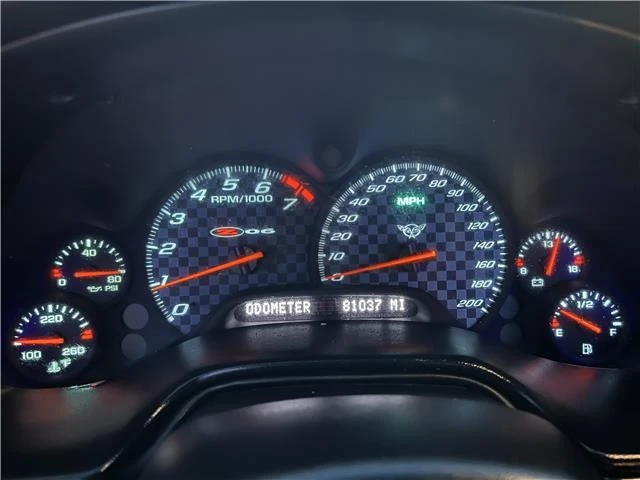 2001 Chevrolet - Image 29 of 31