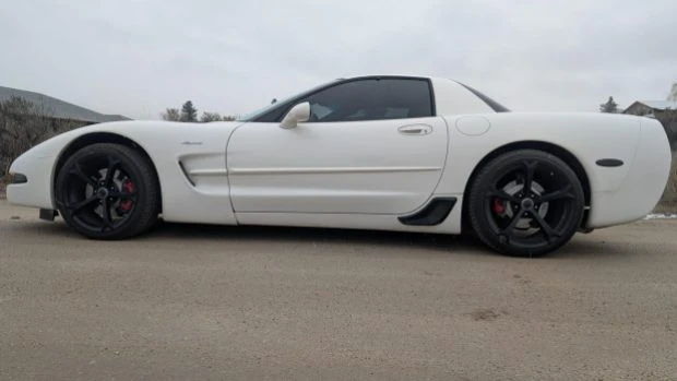 2001 Chevrolet Corvette C5 Z06 - Image 3 of 7