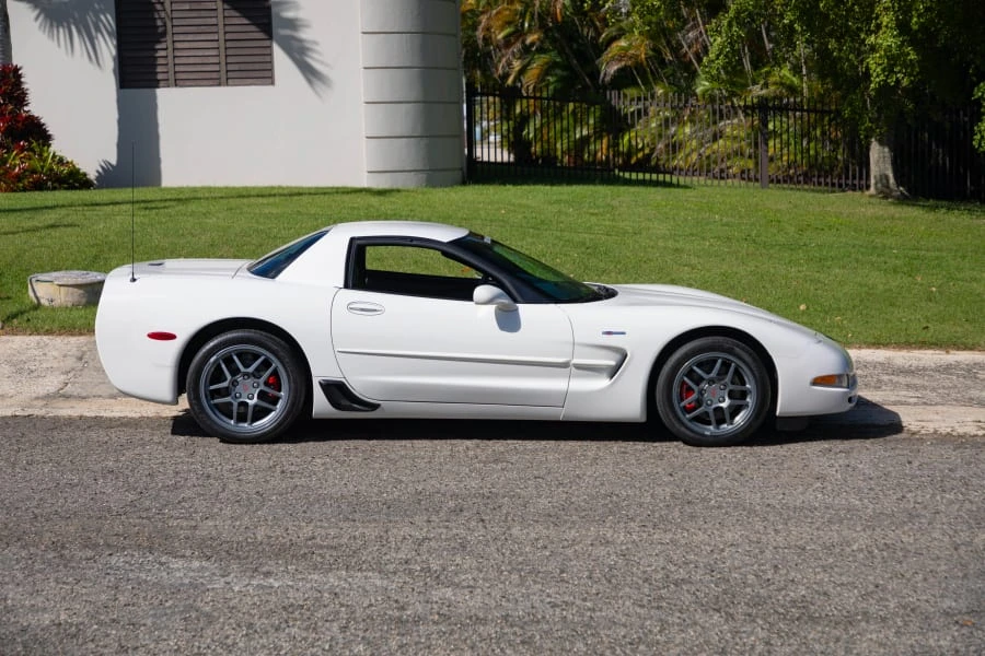 2001 Chevrolet Corvette C5 Z06 - Image 16 of 31