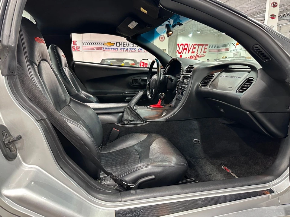 2001 Chevrolet Corvette C5 Z06 - Image 11 of 21
