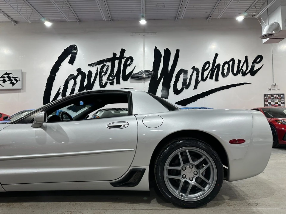 2001 Chevrolet Corvette C5 Z06 - Image 8 of 21