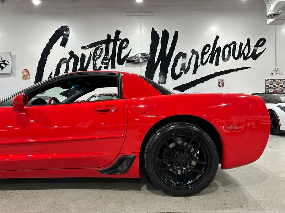 2001 Chevrolet Corvette C5 Z06 - Image 8 of 12