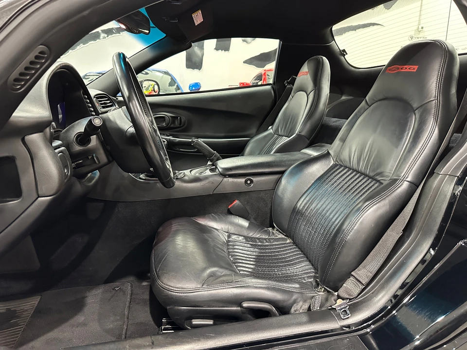 2001 Chevrolet Corvette - Image 8 of 29