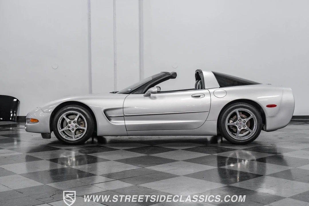 2001 Chevrolet Corvette C5 - Image 3 of 12