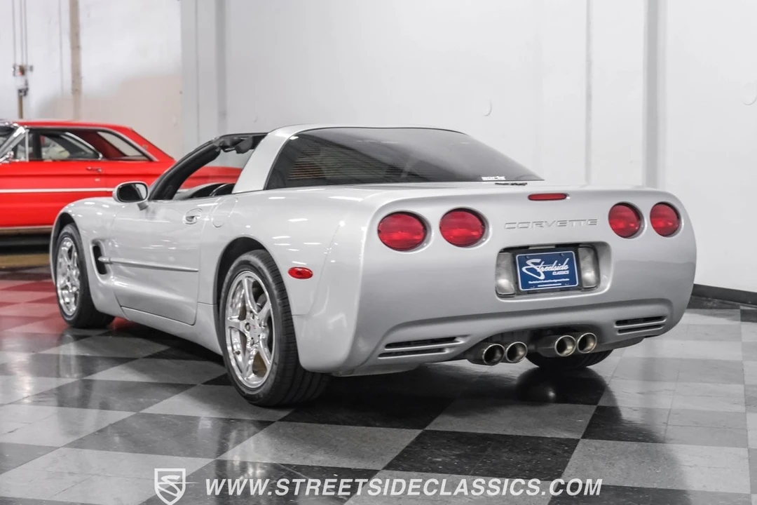 2001 Chevrolet Corvette C5 - Image 10 of 12