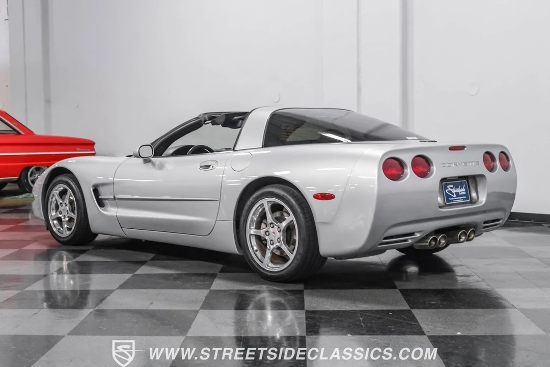 2001 Chevrolet Corvette C5 - Image 9 of 12