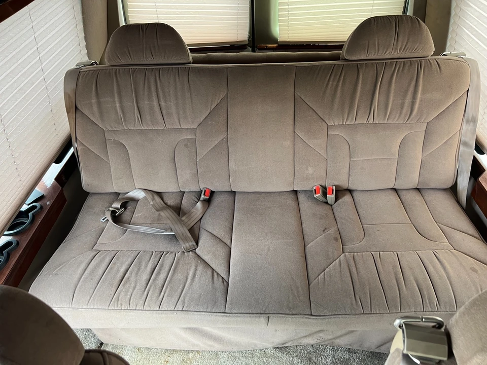 2001 Chevrolet Express - Image 13 of 21