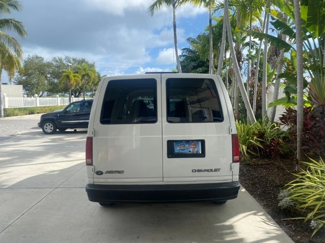 2001 Chevrolet Astro - Image 7 of 21