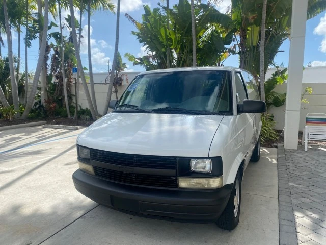 2001 Chevrolet Astro - Image 4 of 21