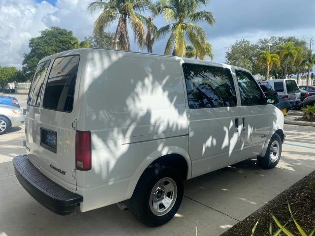2001 Chevrolet Astro - Image 8 of 21