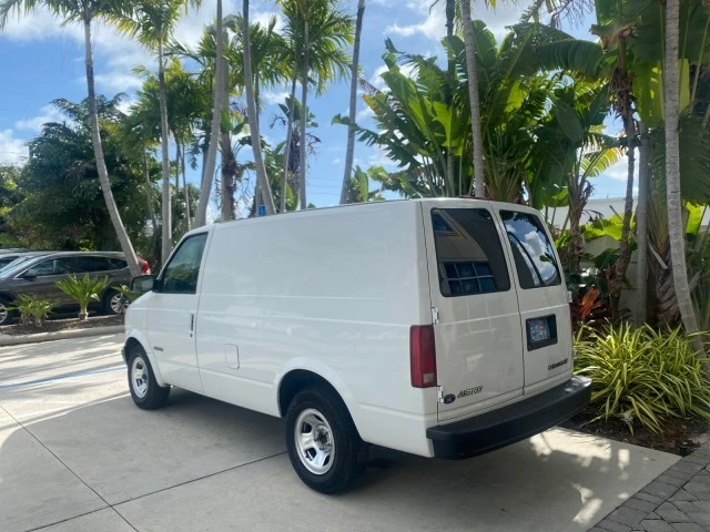 2001 Chevrolet Astro - Image 6 of 21