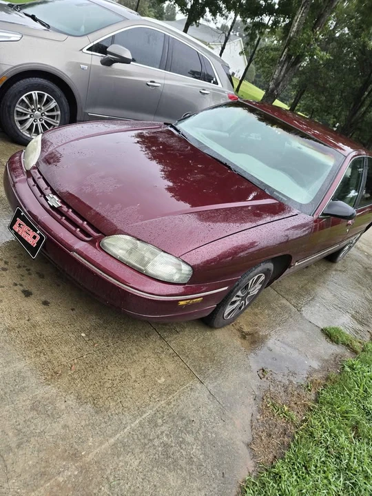 2001 Chevrolet Lumina - Image 2 of 6