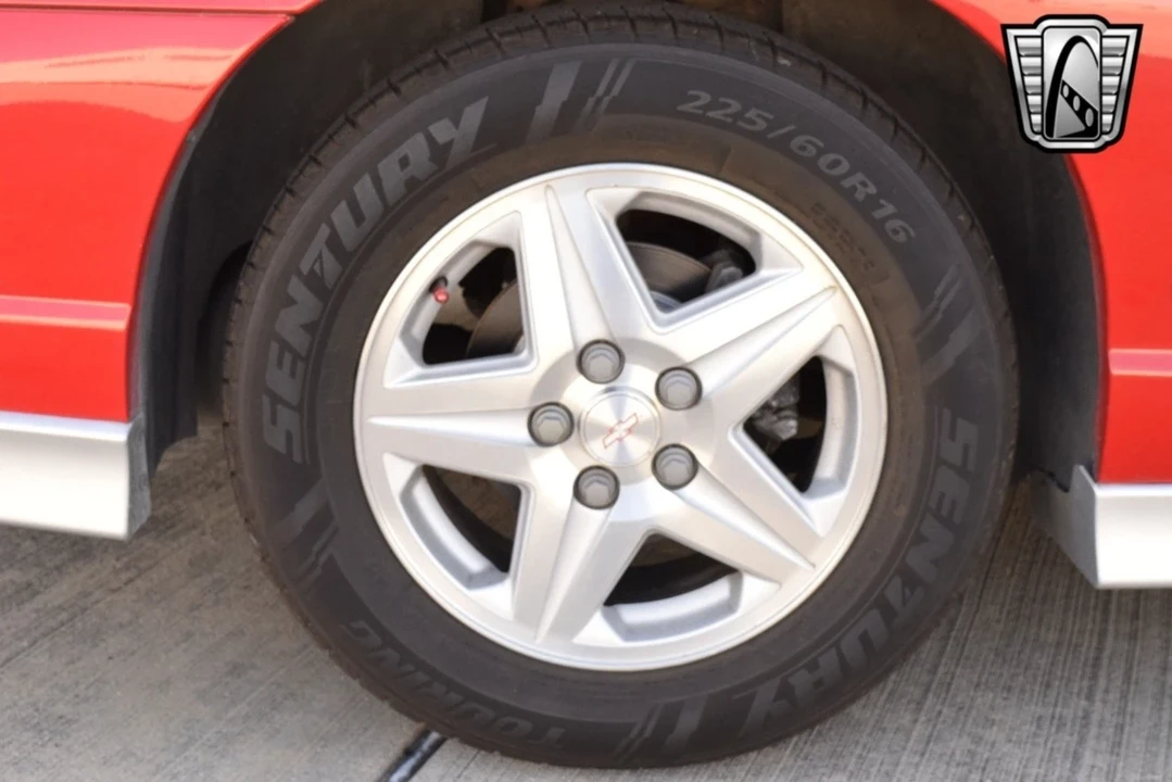 2001 Chevrolet Monte Carlo 6th Gen - Image 11 of 12