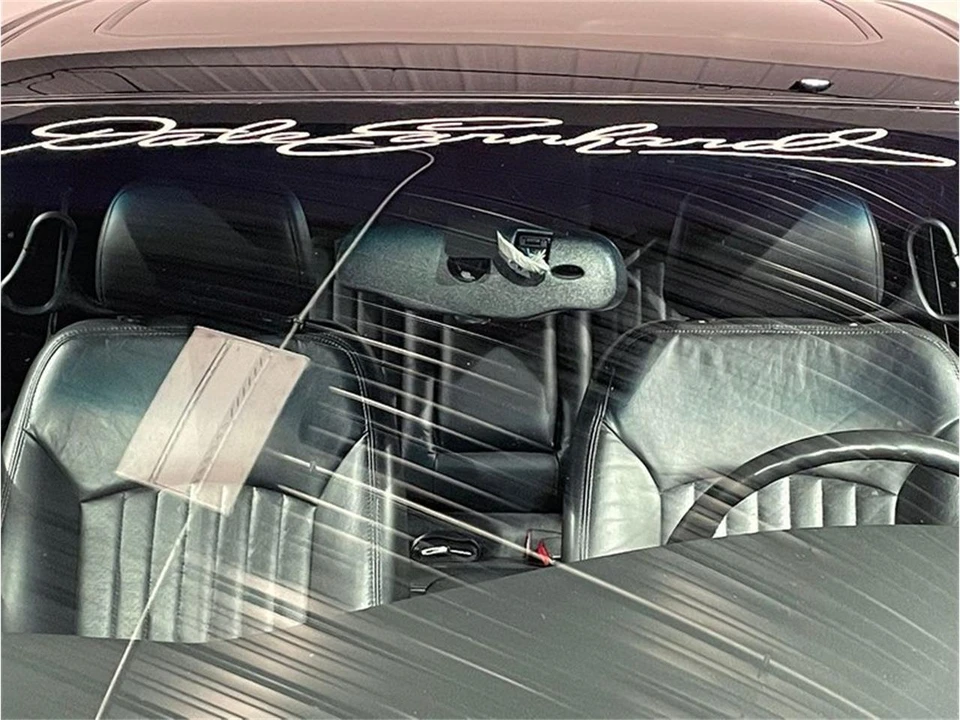 2001 Chevrolet Monte Carlo 6th Gen - Image 20 of 31