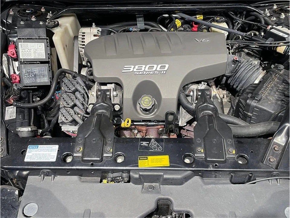 2001 Chevrolet Monte Carlo 6th Gen - Image 24 of 31