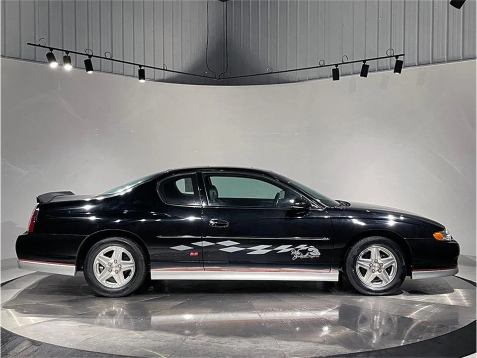 2001 Chevrolet Monte Carlo 6th Gen - Image 4 of 31