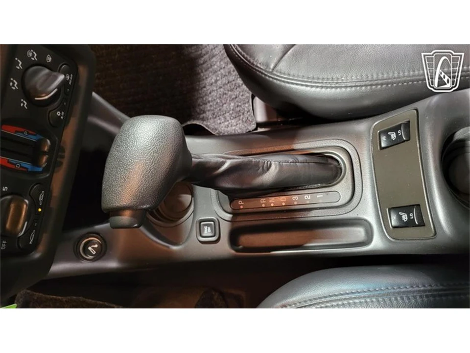 2001 Chevrolet Monte Carlo 6th Gen - Image 17 of 31