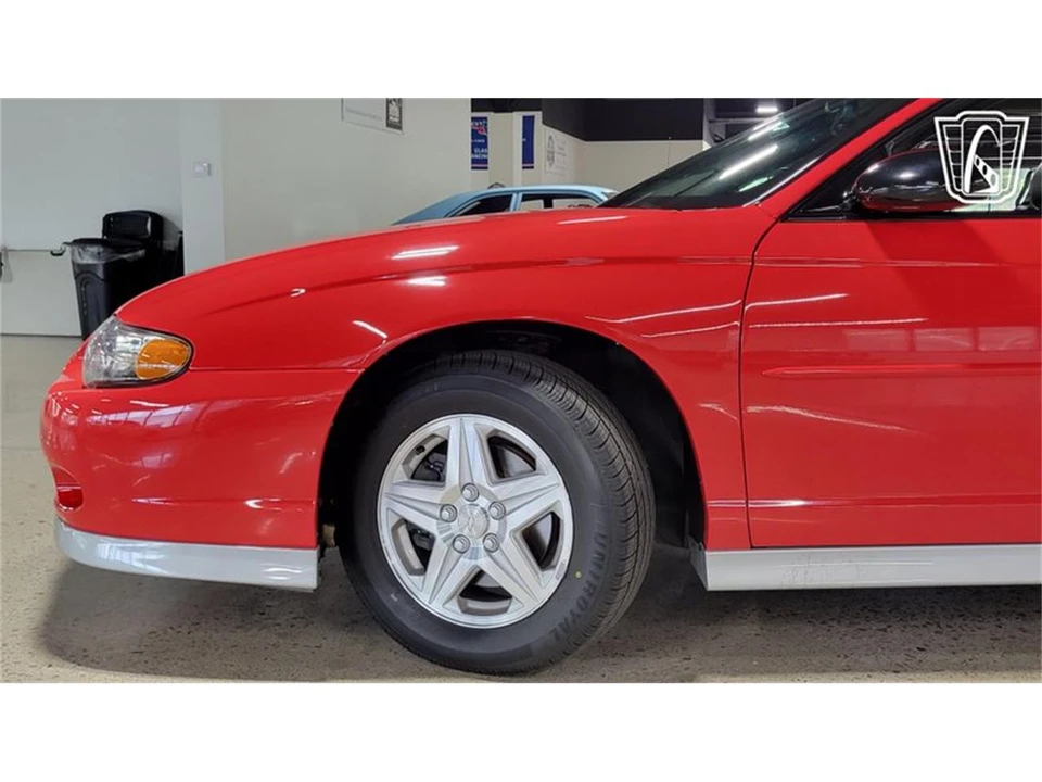 2001 Chevrolet Monte Carlo 6th Gen - Image 24 of 31