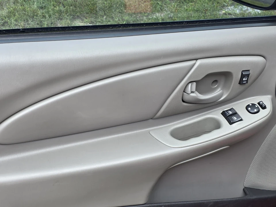 2001 Chevrolet Monte Carlo 6th Gen - Image 16 of 21