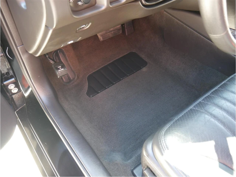 2001 Chevrolet Monte Carlo 6th Gen - Image 12 of 31