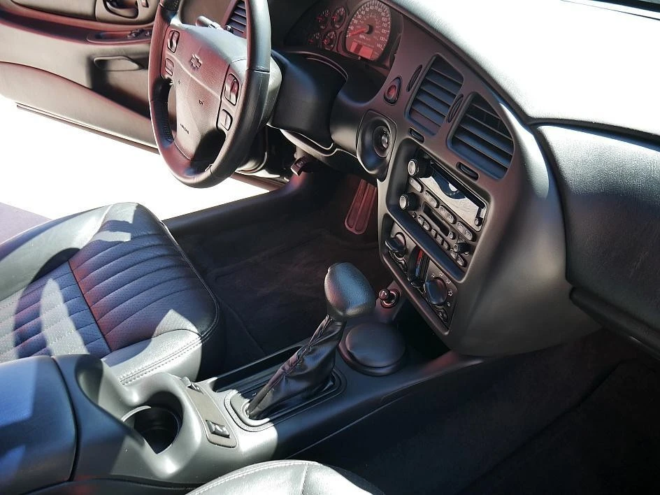 2001 Chevrolet Monte Carlo 6th Gen - Image 25 of 31