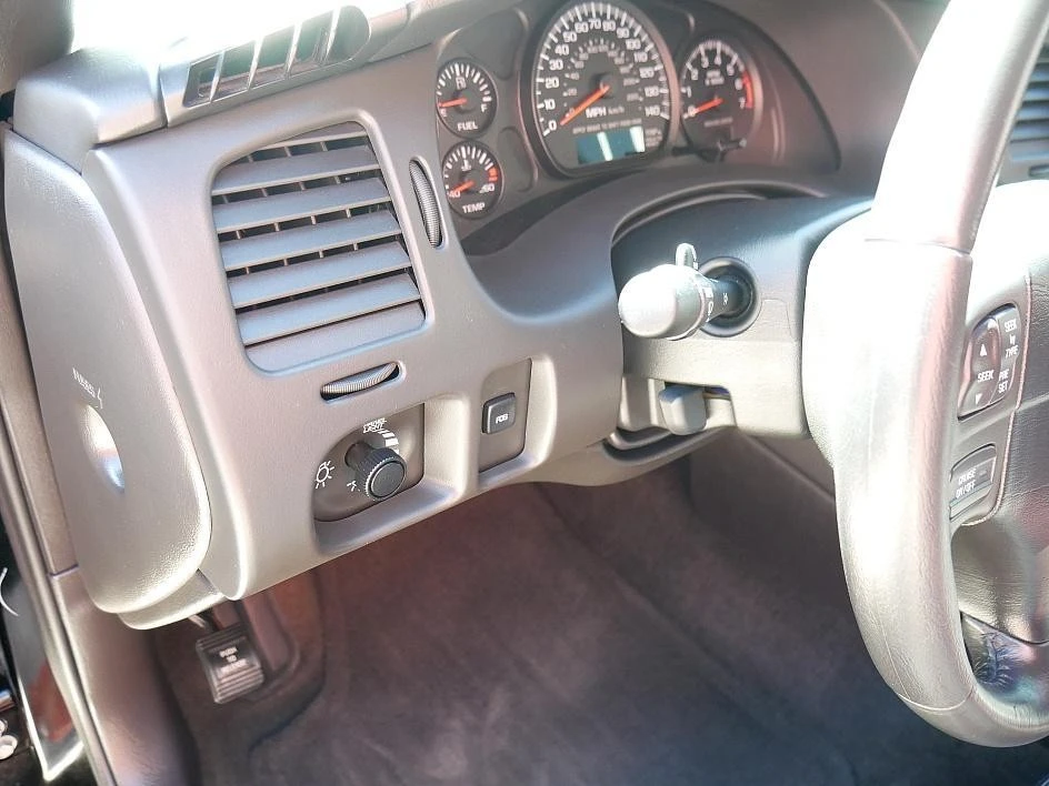 2001 Chevrolet Monte Carlo 6th Gen - Image 18 of 31