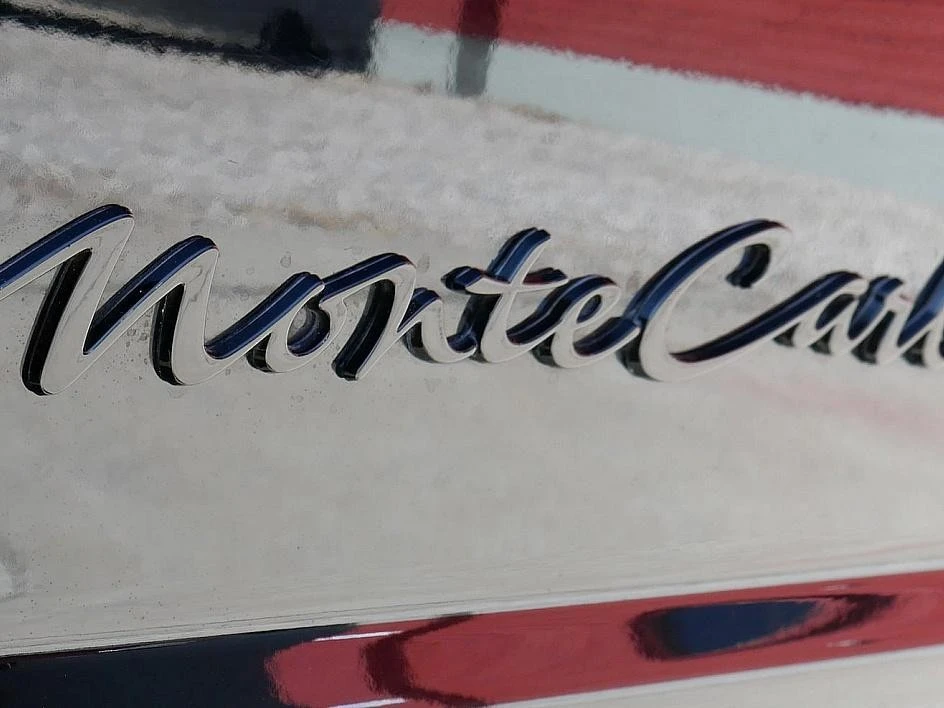 2001 Chevrolet Monte Carlo 6th Gen - Image 11 of 31