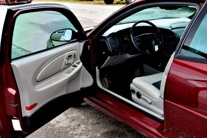 2001 Chevrolet Monte Carlo 6th Gen - Image 17 of 21