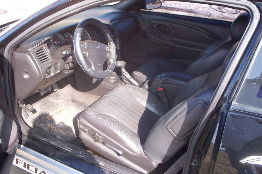 2001 Chevrolet Monte Carlo 6th Gen - Image 3 of 6