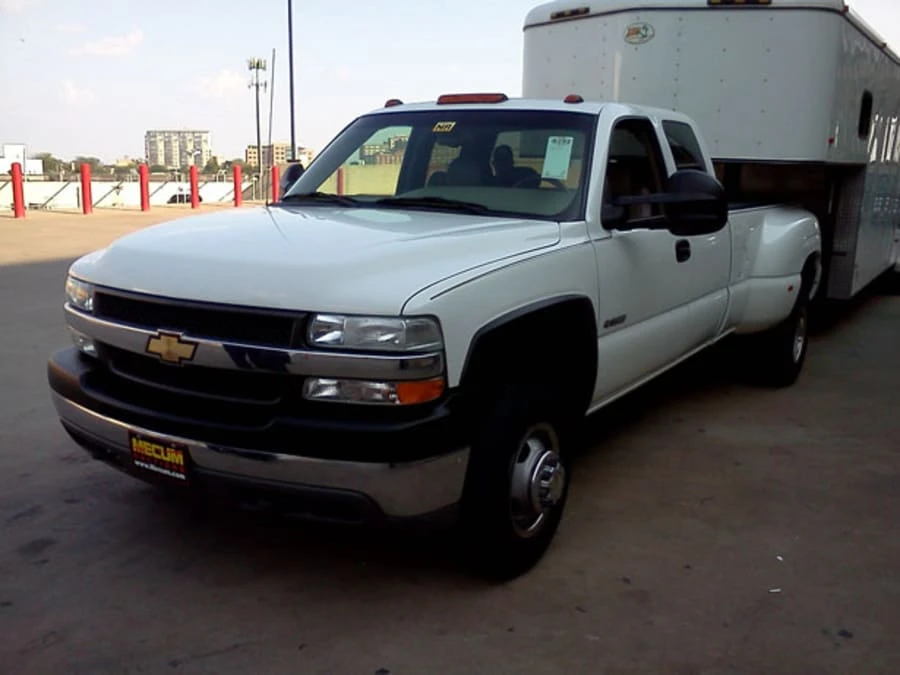 2001 Chevrolet Silverado 1st Gen - Image 2 of 6