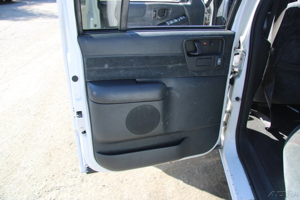 2001 Chevrolet S-10 Blazer 2nd Gen - Image 20 of 21