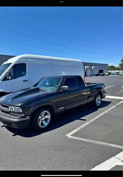 2001 Chevrolet S-10 LS Short Bed