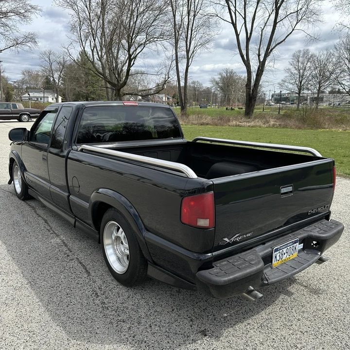 2001 Chevrolet S-10 - Image 7 of 12