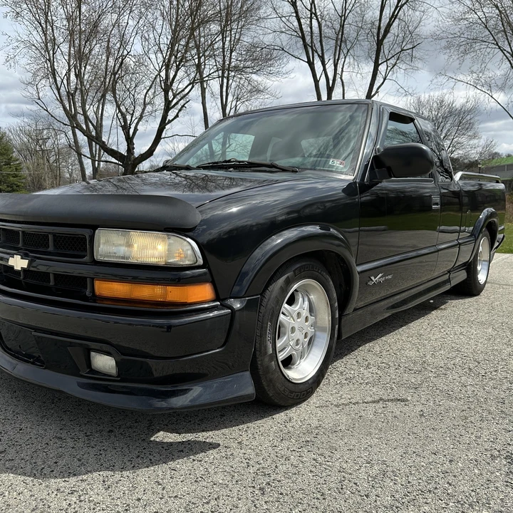 2001 Chevrolet S-10 - Image 10 of 12