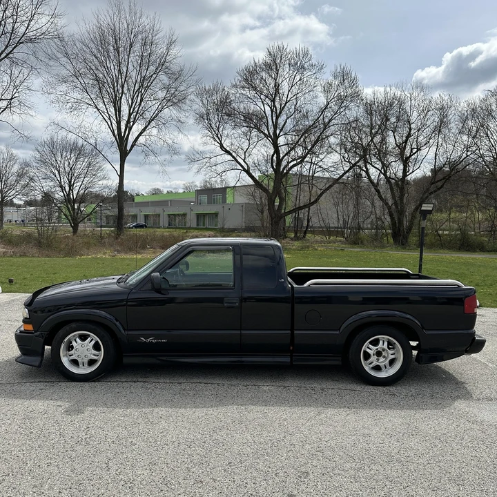 2001 Chevrolet S-10 - Image 8 of 12