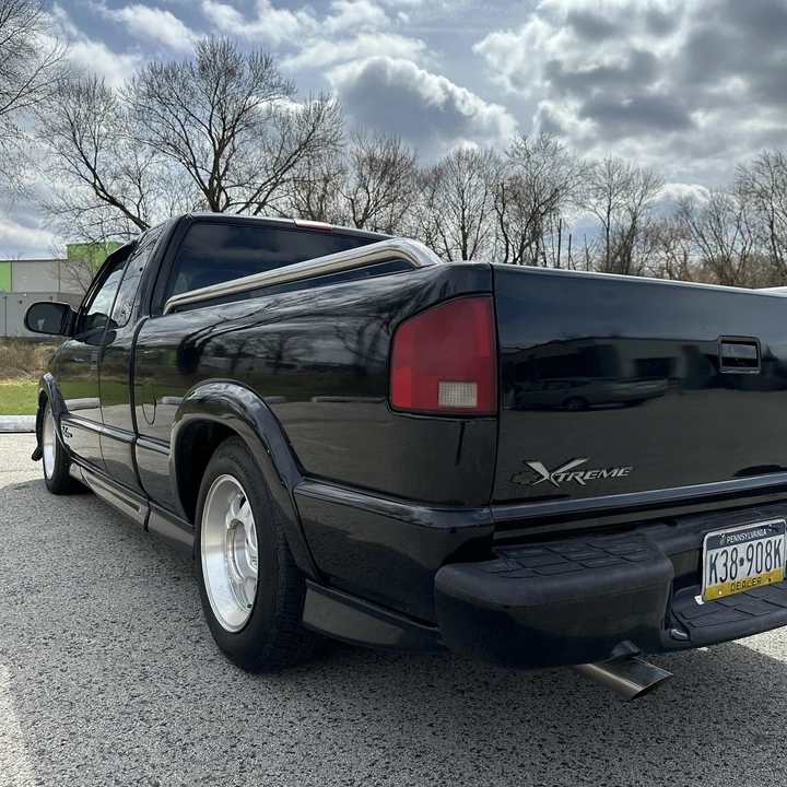 2001 Chevrolet S-10 - Image 6 of 12