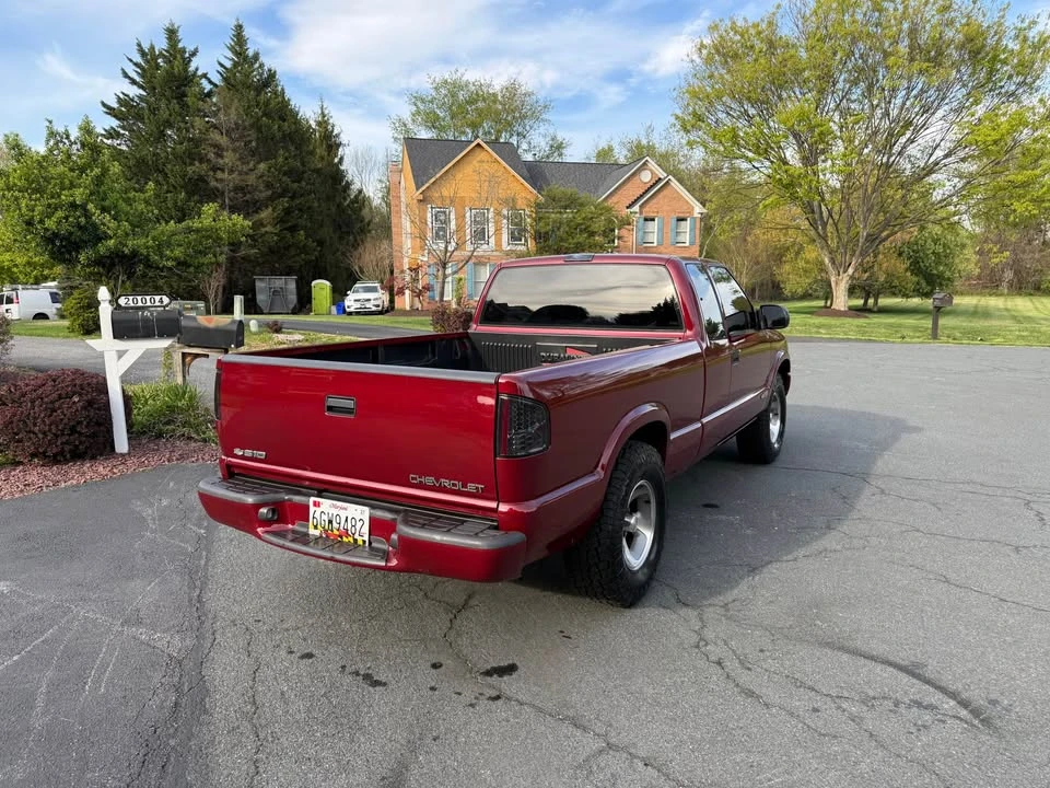 2001 Chevrolet S-10 - Image 3 of 9