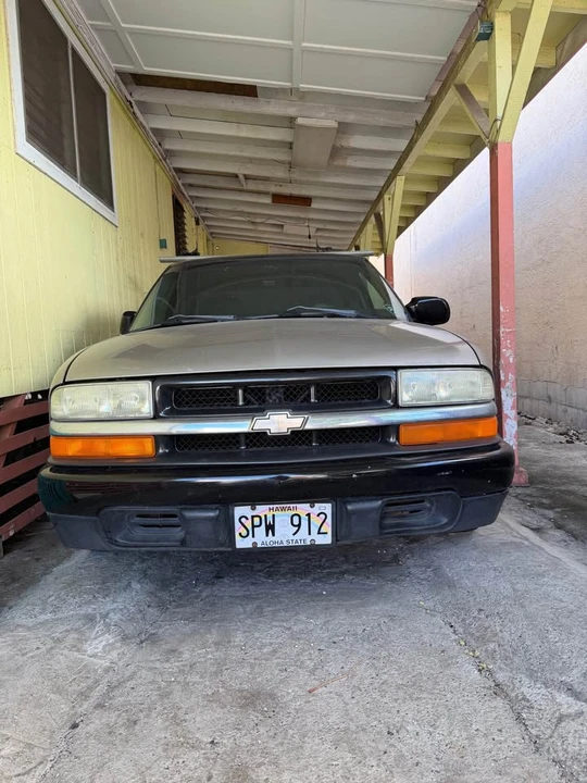 2001 Chevrolet S-10 - Image 4 of 5