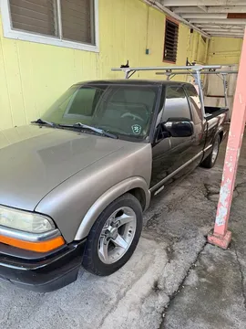 2001 Chevrolet S-10 Pickup