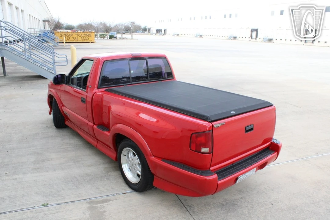 2001 Chevrolet S-10 - Image 6 of 12