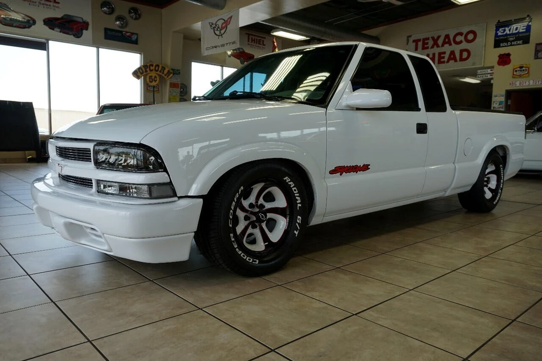 2001 Chevrolet S-10 - Image 3 of 21