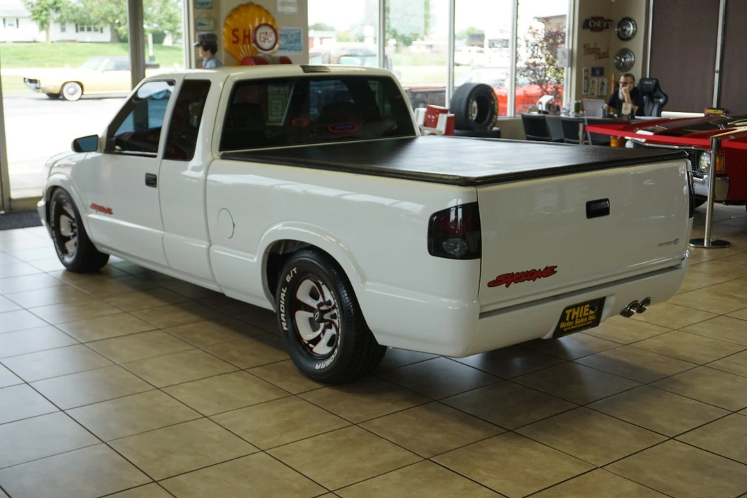 2001 Chevrolet S-10 - Image 6 of 21