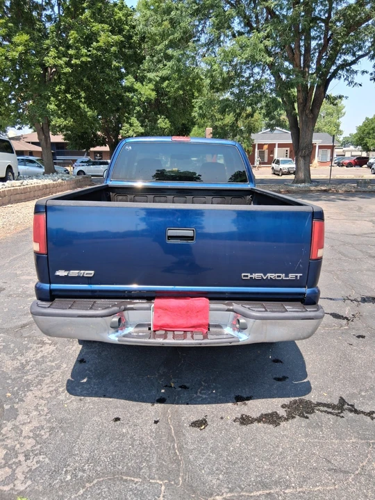 2001 Chevrolet S-10 - Image 5 of 12