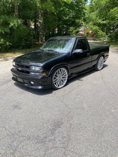 2001 Chevrolet S-10 - Image 3 of 9