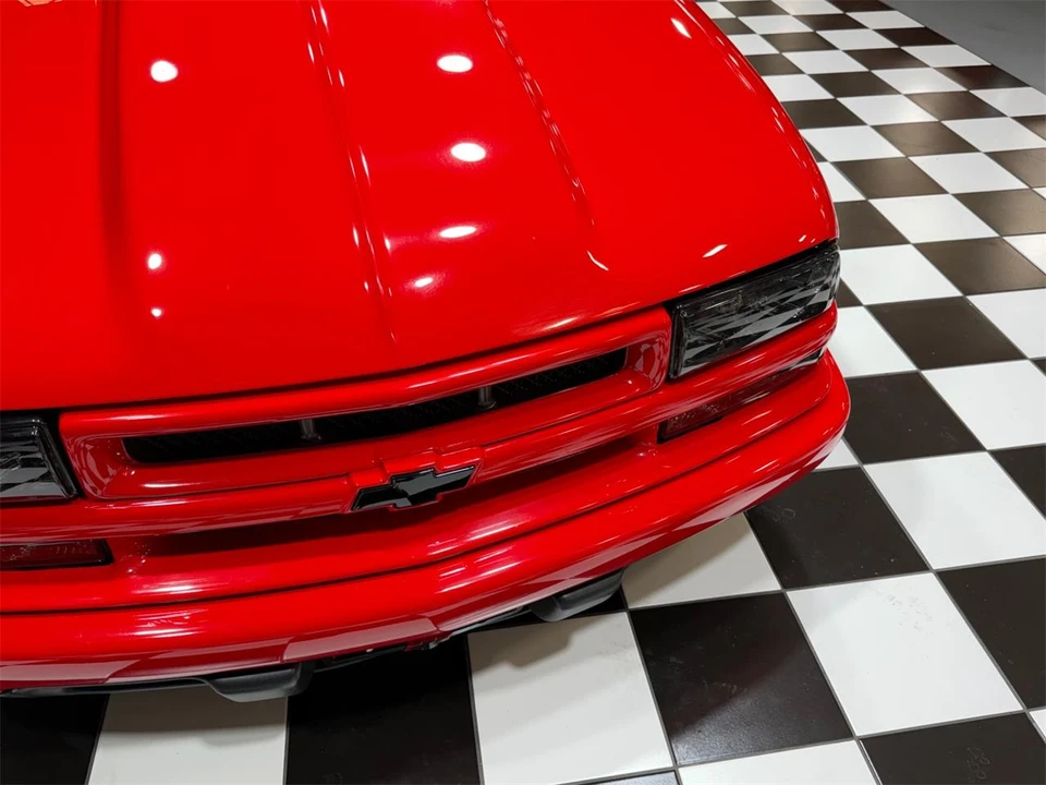 2001 Chevrolet S-10 - Image 9 of 31
