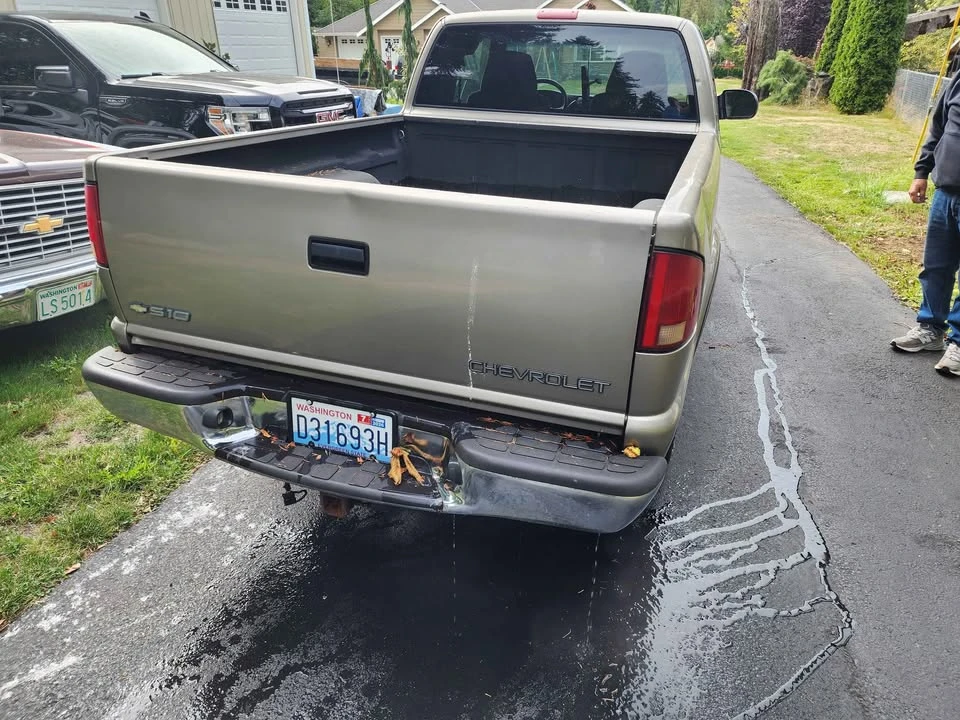 2001 Chevrolet S-10 - Image 4 of 10