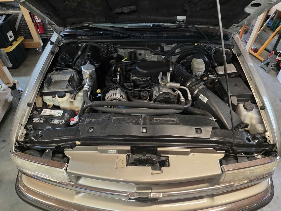 2001 Chevrolet S-10 - Image 6 of 10