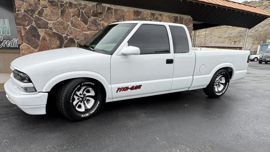 2001 Chevrolet S-10 - Image 9 of 31