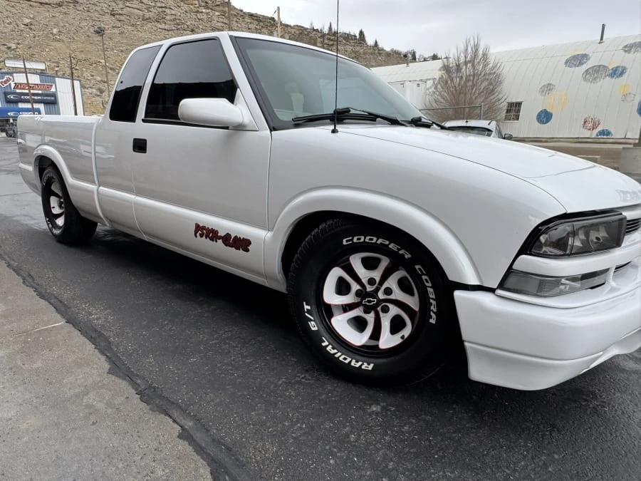 2001 Chevrolet S-10 - Image 10 of 31